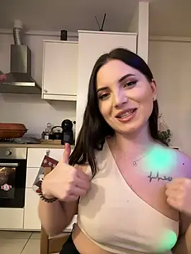 AvaGianna online show from December 28, 2024, 3:37 pm