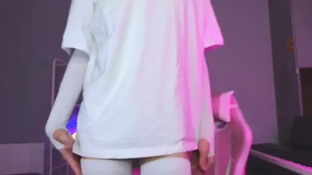 mollymila online show from January 11, 2025, 5:51 pm