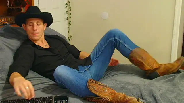 zack Fisher online show from December 22, 2025, 11:46 pm