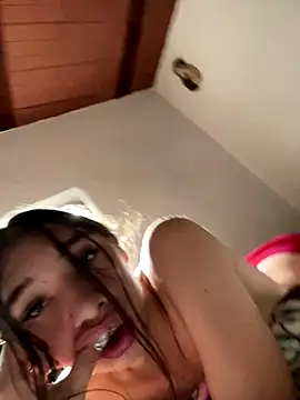 NICOLSKINNY1 online show from October 22, 2025, 3:45 pm