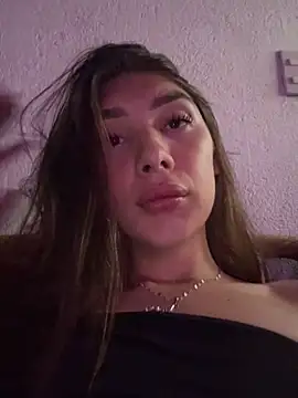 NICOLSKINNY1 online show from April 13, 2026, 8:36 pm