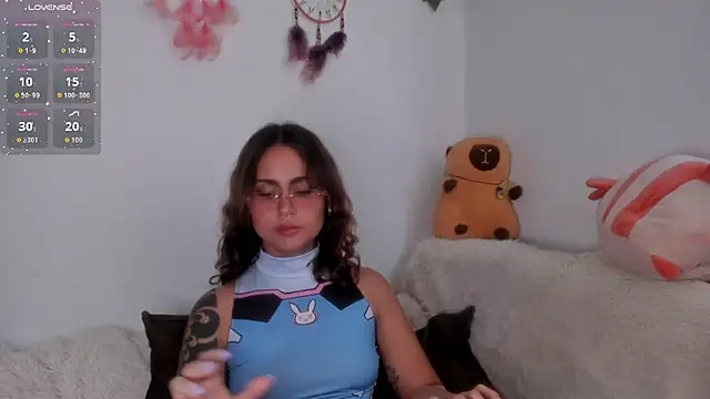 Snapshot of Violette-Ramirez01 chatting on February 2, 2026, 8:07 pm Violette-Ramirez01 online show from February 2, 2026, 8:07 pm