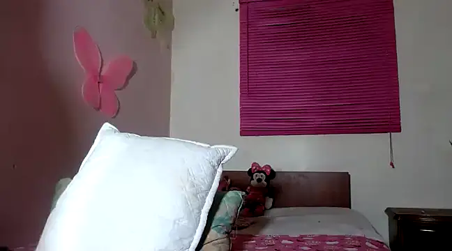 Snapshot of hazisabel chatting on December 5, 2024, 2:42 am hazisabel online show from December 5, 2024, 2:42 am