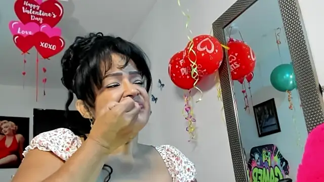 Snapshot of seleneh chatting on February 19, 2026, 8:16 pm seleneh online show from February 19, 2026, 8:16 pm