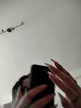 Snapshot of LauraBaby chatting on March 20, 2025, 10:10 am LauraBaby online show from March 20, 2025, 10:10 am