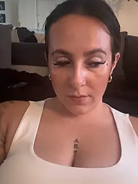 Miss emilee online show from August 2, 2026, 11:52 am