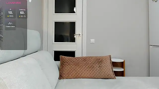 Snapshot of LunAnna chatting on March 11, 2025, 3:56 pm LunAnna online show from March 11, 2025, 3:56 pm