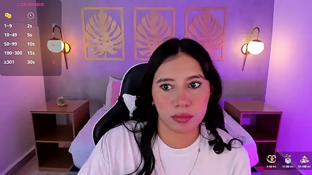 majo rosse  online show from September 18, 2025, 7:27 pm