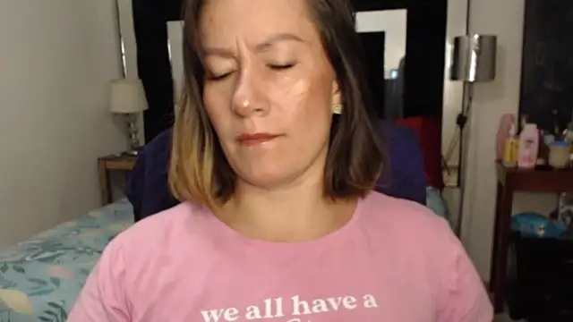 CATRINA-83 online show from April 9, 2026, 9:42 pm