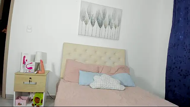 brenda x 69 online show from November 4, 2025, 1:05 am