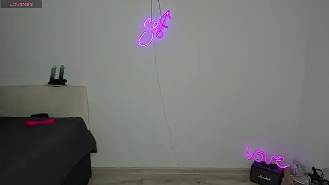 Bitch Coin online show from October 15, 2025, 8:58 am