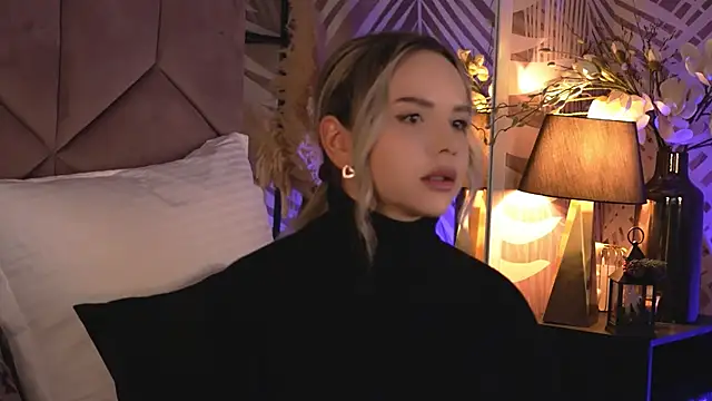 Snapshot of KatyaBelle chatting on February 4, 2026, 8:03 pm KatyaBelle online show from February 4, 2026, 8:03 pm