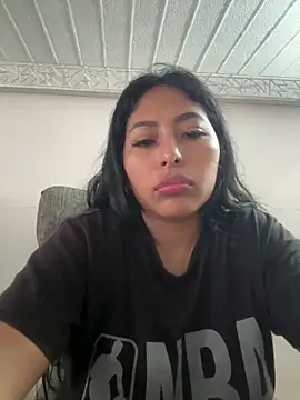 emmyjhonson07 online show from February 1, 2026, 12:59 pm