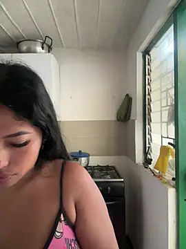 emmyjhonson07 online show from March 7, 2026, 1:30 pm