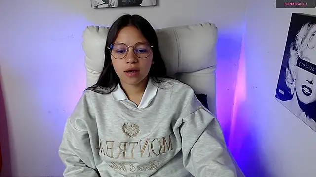 Snapshot of SamanthaRoldaan chatting on January 24, 2025, 2:41 pm SamanthaRoldaan online show from January 24, 2025, 2:41 pm