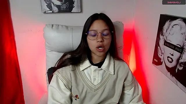 Snapshot of SamanthaRoldaan chatting on January 25, 2025, 1:52 pm SamanthaRoldaan online show from January 25, 2025, 1:52 pm