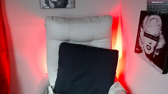 Snapshot of SamanthaRoldaan chatting on February 3, 2025, 7:21 pm SamanthaRoldaan online show from February 3, 2025, 7:21 pm