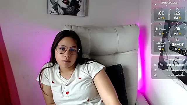 Snapshot of SamanthaRoldaan chatting on March 3, 2025, 7:49 pm SamanthaRoldaan online show from March 3, 2025, 7:49 pm