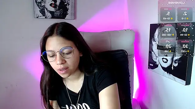 Snapshot of SamanthaRoldaan chatting on March 11, 2025, 1:01 pm SamanthaRoldaan online show from March 11, 2025, 1:01 pm