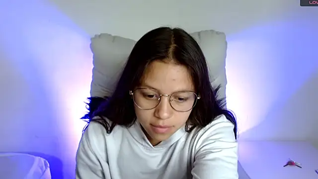 Snapshot of SamanthaRoldaan chatting on March 20, 2025, 7:46 pm SamanthaRoldaan online show from March 20, 2025, 7:46 pm