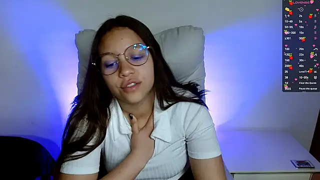 Snapshot of SamanthaRoldaan chatting on March 22, 2025, 3:42 pm SamanthaRoldaan online show from March 22, 2025, 3:42 pm