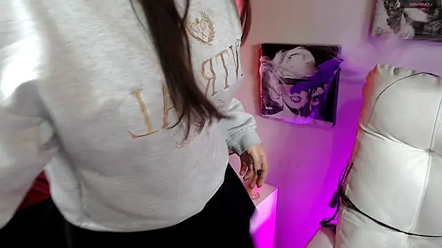 Snapshot of SamanthaRoldaan chatting on October 30, 2025, 3:35 pm SamanthaRoldaan online show from October 30, 2025, 3:35 pm