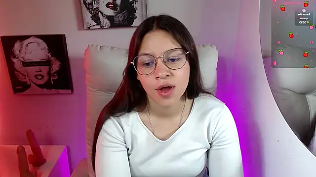 SamanthaRoldaan online show from November 27, 2025, 2:08 pm