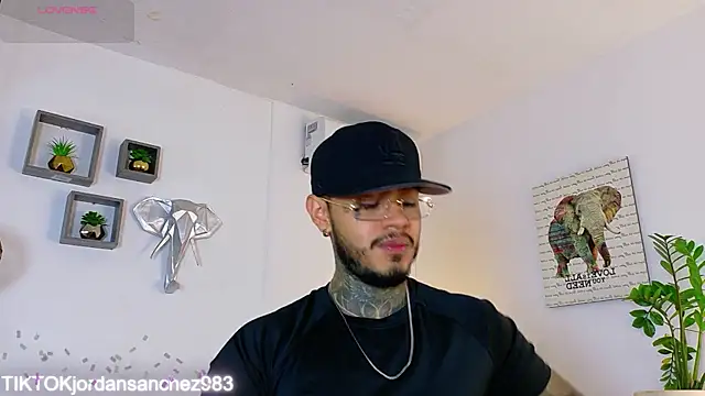 JordanSmiith  online show from February 19, 2026, 7:54 pm