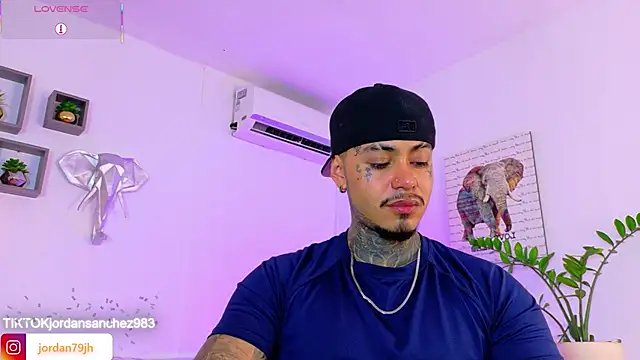 JordanSmiith  online show from May 26, 2026, 9:00 pm