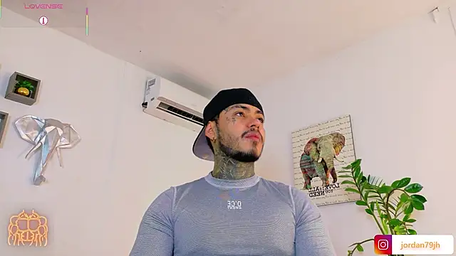 Snapshot of JordanSmiith_ chatting on June 24, 2026, 9:14 pm JordanSmiith online show from June 24, 2026, 9:14 pm