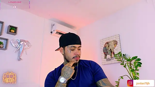 Snapshot of JordanSmiith_ chatting on June 25, 2026, 8:13 pm JordanSmiith online show from June 25, 2026, 8:13 pm