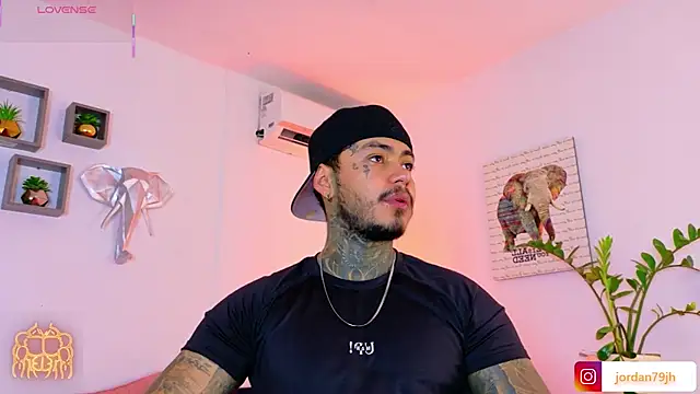 Snapshot of JordanSmiith_ chatting on June 30, 2026, 9:49 pm JordanSmiith online show from June 30, 2026, 9:49 pm