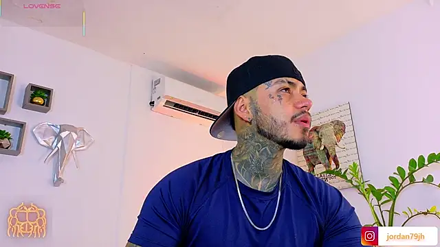 Snapshot of JordanSmiith_ chatting on July 2, 2026, 10:05 pm JordanSmiith online show from July 2, 2026, 10:05 pm