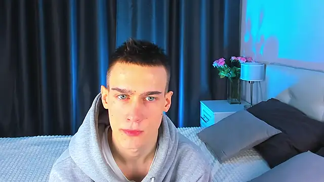 Snapshot of Kevin_Kesi chatting on February 5, 2025, 10:08 am Kevin Kesi online show from February 5, 2025, 10:08 am