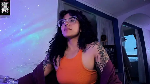 Snapshot of witchviolet chatting on March 1, 2025, 10:53 pm witchviolet online show from March 1, 2025, 10:53 pm