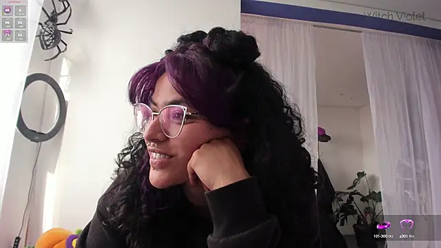 Snapshot of witchviolet chatting on March 13, 2025, 8:43 pm witchviolet online show from March 13, 2025, 8:43 pm