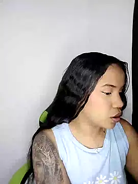 Snapshot of leila_22 chatting on January 26, 2025, 12:16 am leila 22 online show from January 26, 2025, 12:16 am