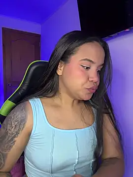 Snapshot of leila_22 chatting on February 4, 2026, 7:36 am leila 22 online show from February 4, 2026, 7:36 am