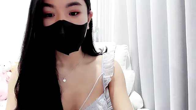 Lita-Julia online show from October 12, 2025, 7:07 am