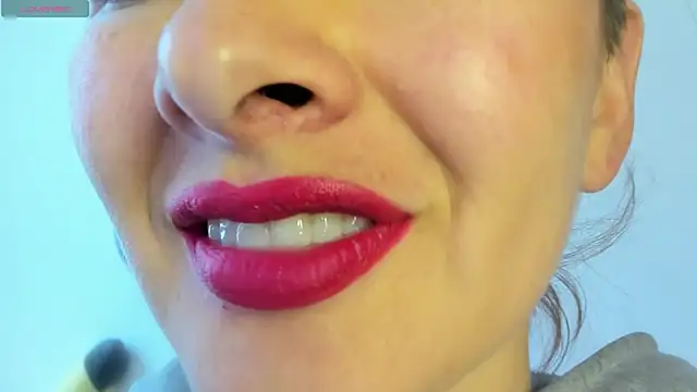 queen fetish online show from May 12, 2026, 7:00 pm