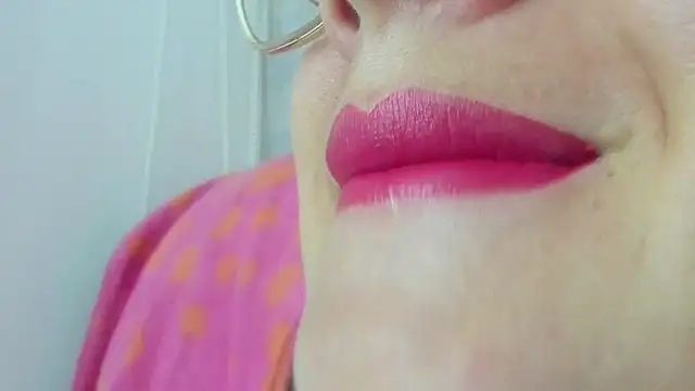 queen fetish online show from July 15, 2026, 10:20 am