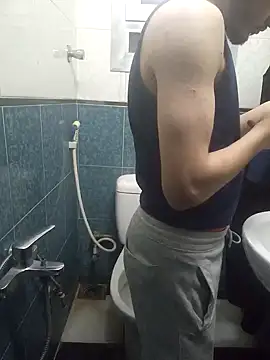 Snapshot of Arabian-B chatting on December 5, 2024, 10:23 pm Arabian-B online show from December 5, 2024, 10:23 pm