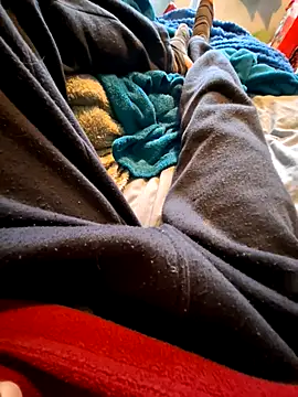 FreezingTie850 online show from February 9, 2026, 1:37 pm