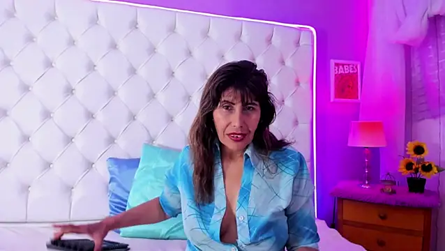 eva loreti online show from January 17, 2025, 6:36 am