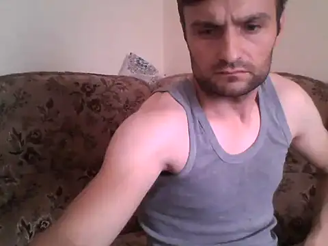 suarez1235 online show from July 6, 2026, 3:14 pm
