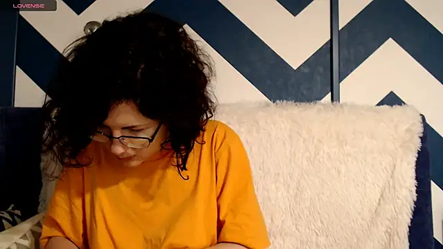 Snapshot of vaders_daughter chatting on December 12, 2024, 9:15 pm vaders daughter online show from December 12, 2024, 9:15 pm