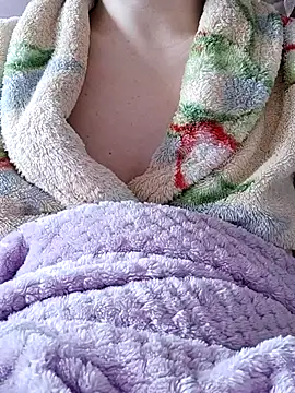 Snapshot of vaders_daughter chatting on February 17, 2025, 8:09 am vaders daughter online show from February 17, 2025, 8:09 am