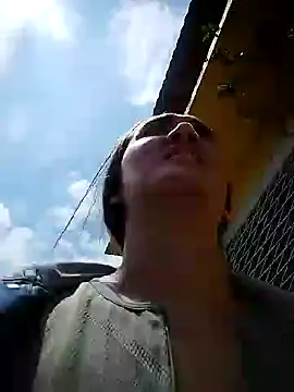 scarleet 17 online show from February 18, 2025, 4:37 pm