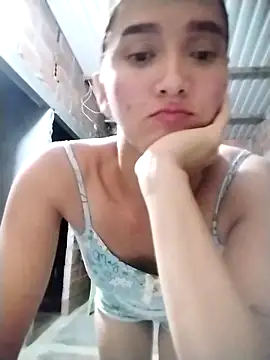 scarleet 17 online show from March 18, 2025, 4:47 am