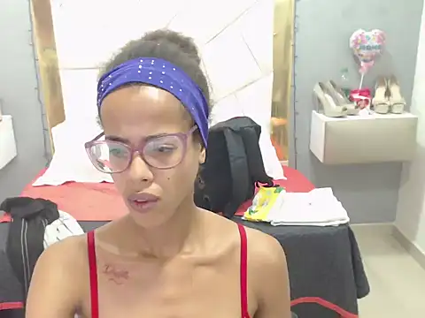 CanellaHotx online show from January 6, 2025, 2:14 pm